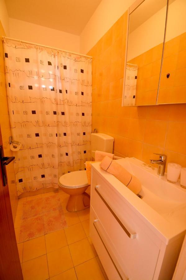 Apartmani Jasmina Супетарська Драґа Екстер'єр фото
